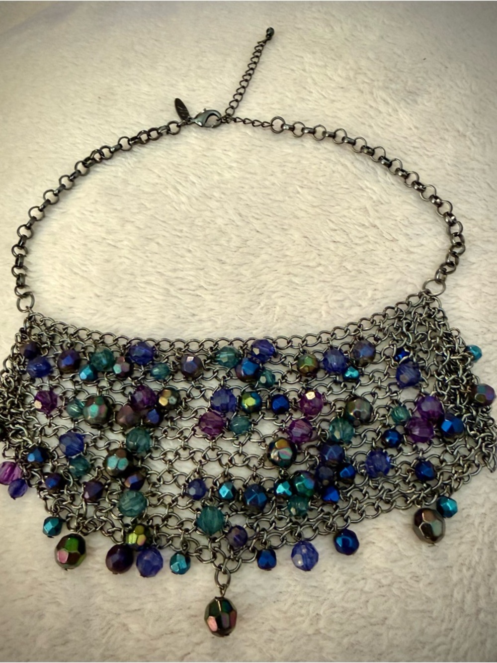 New York & Company Multicolor Iridescent Bib Necklace Made With Gunmetal 🖤